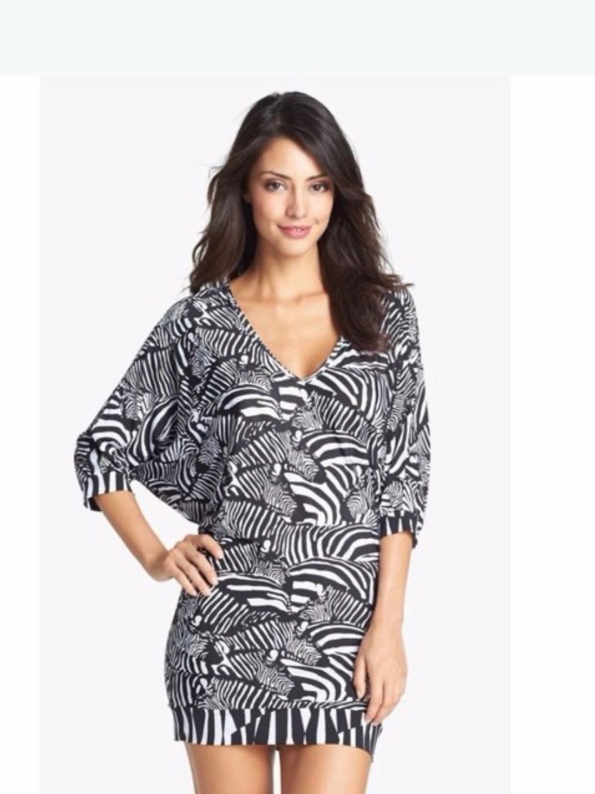 New Trina Turk Black & White Zebra Print V-Neck Tunic Swim Coverup - M